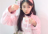 女生头像清纯可爱阳光小清新,展现青春活力与甜美气质”