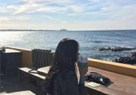 女生背影图片伤感,伤感女生图片中的情感世界”
